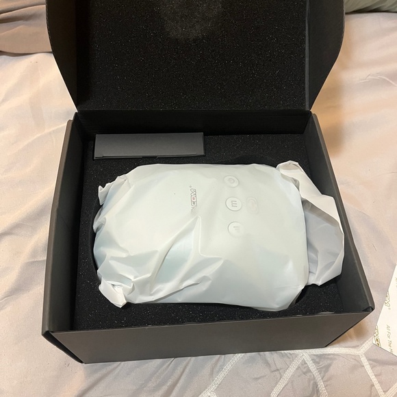 Cincom Portable Hand Massager Teal Cordless with Heat and Compression Arthritis - Picture 5 of 9